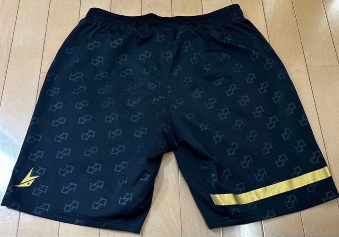 YONEX ブラックパンツ XLサイズ