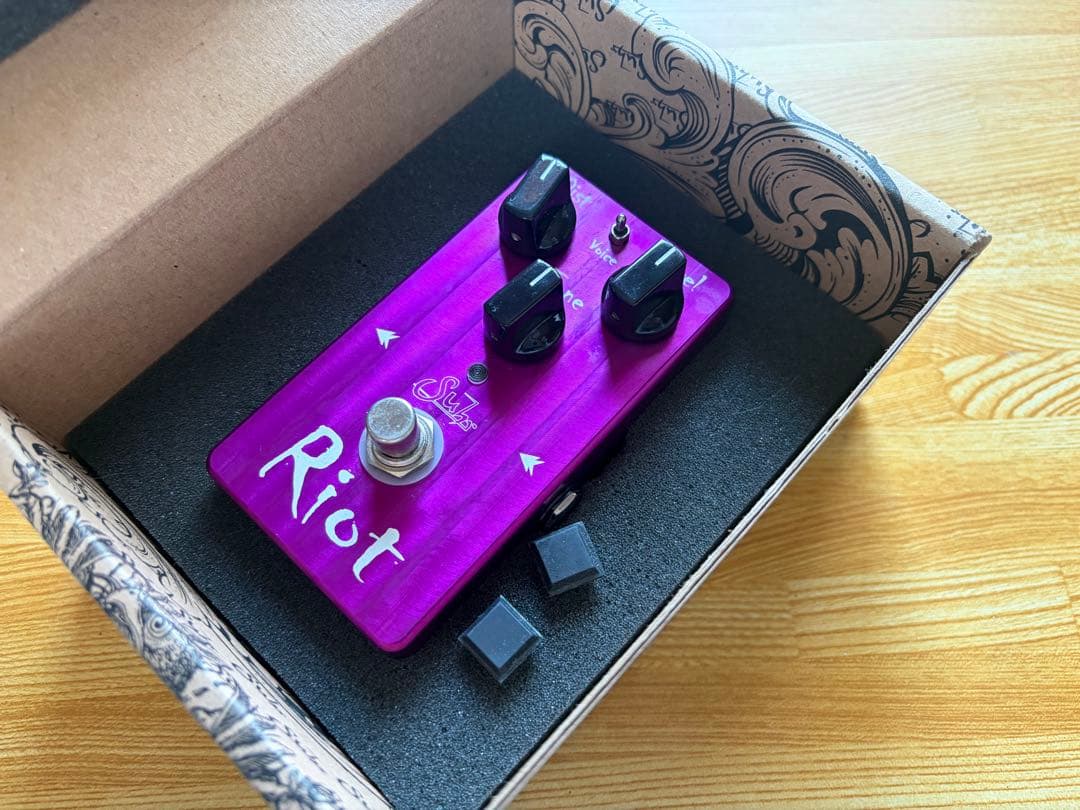 Suhr Riot destortion / サー ライオット ディストーション