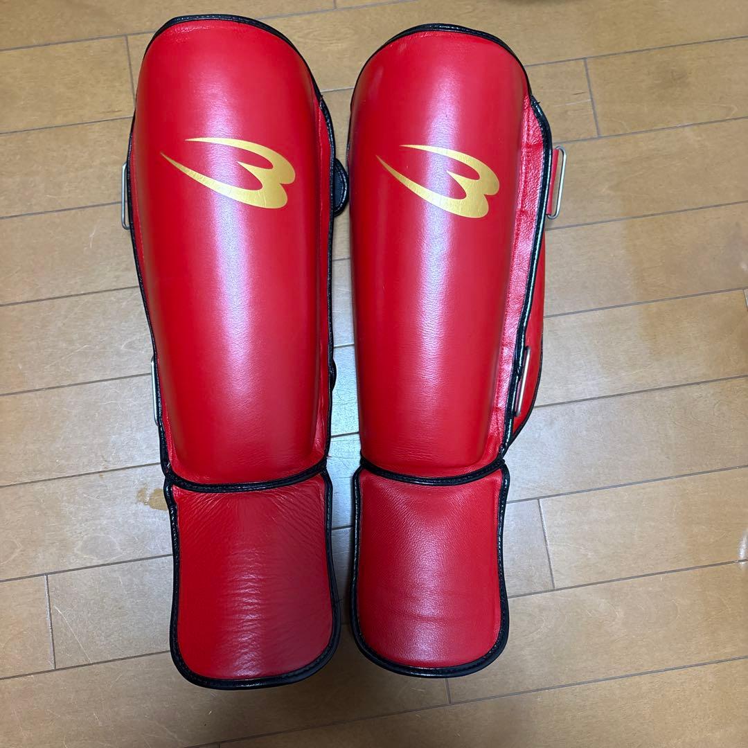 【8oz】ボクシンググローブ＆レガース 赤金＋ROXバンテージ付 3点セット