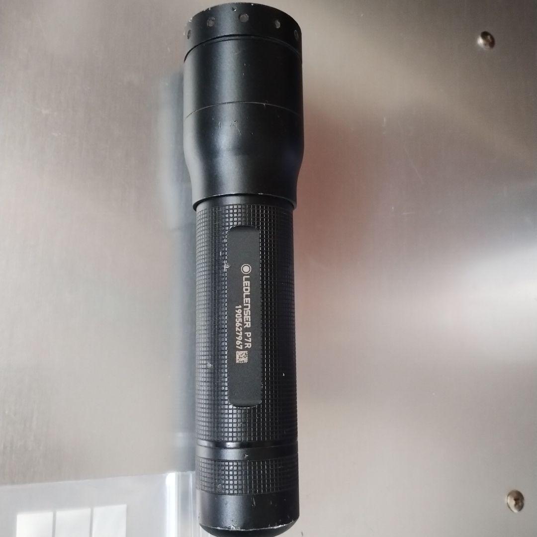 LEDLENSER P7R m7RX懐中電灯 充電器 ホルダー ケース付き