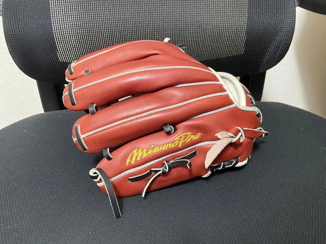 Mizuno Pro 軟式グローブ　紅林モデル