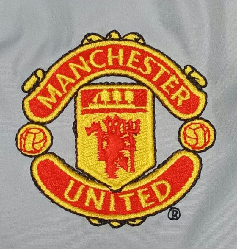 Nike Manchester UnitedナイロンジャケットＭサイズ