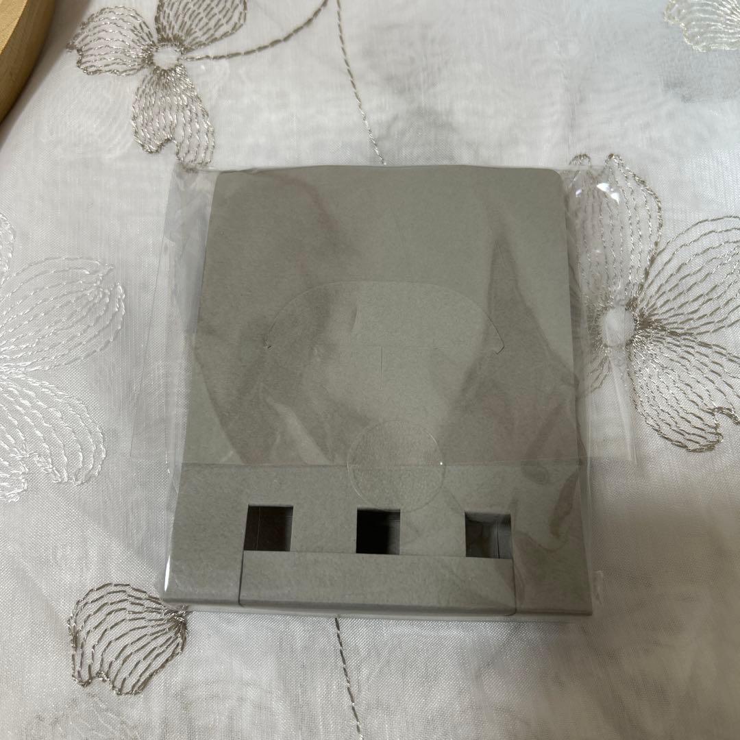 バーミキュラ　鍋敷き22cm用ホワイトハードメープル。ピンク　箸置き付