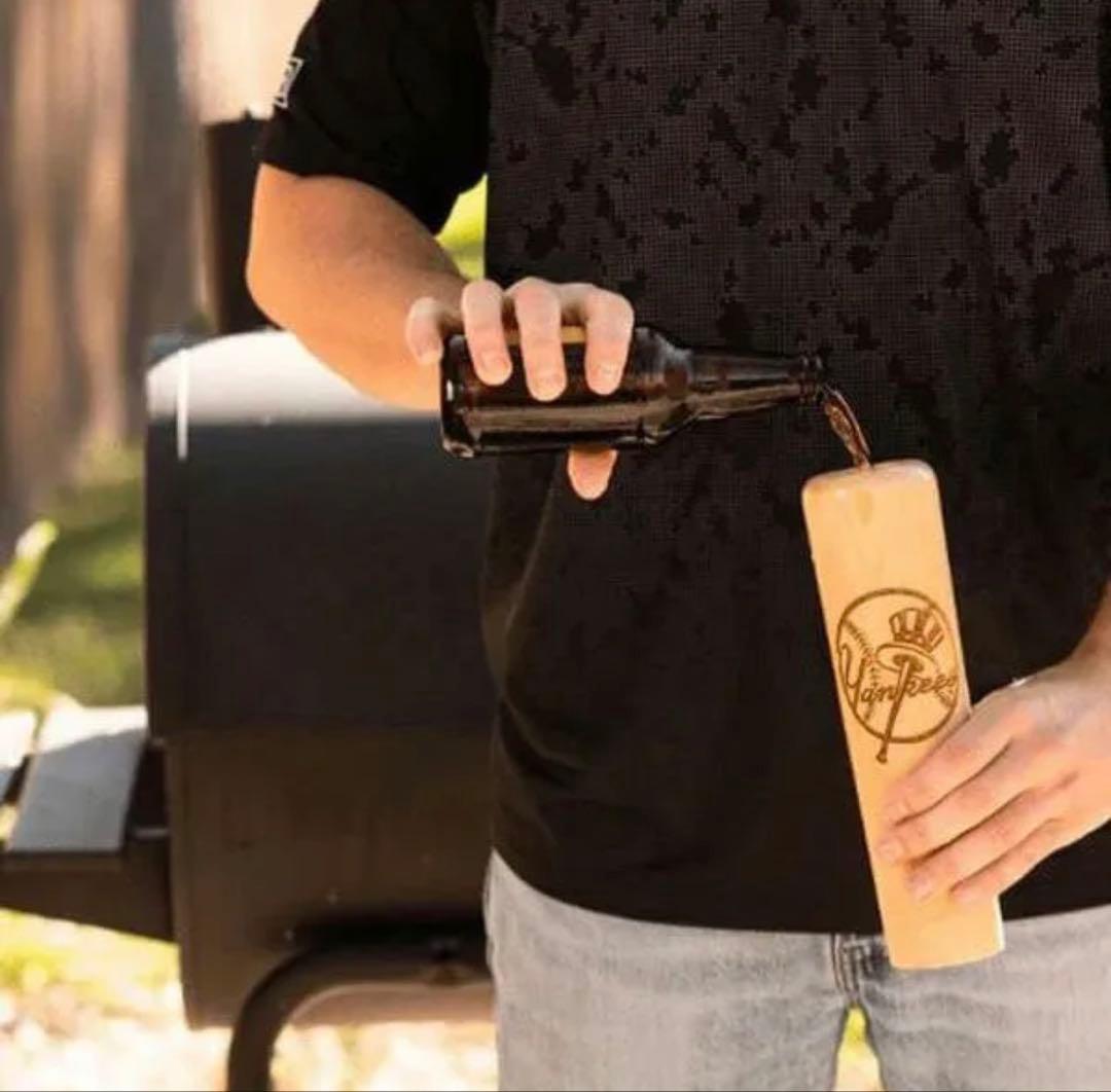 【レア】MLB公式 ダグアウトマグス ヤンキース 木製ビールジョッキ 350ml