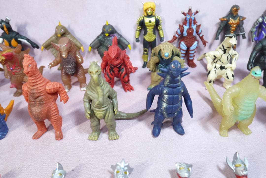 ウルトラマン　ウルトラ怪獣　ミニソフビ　48体