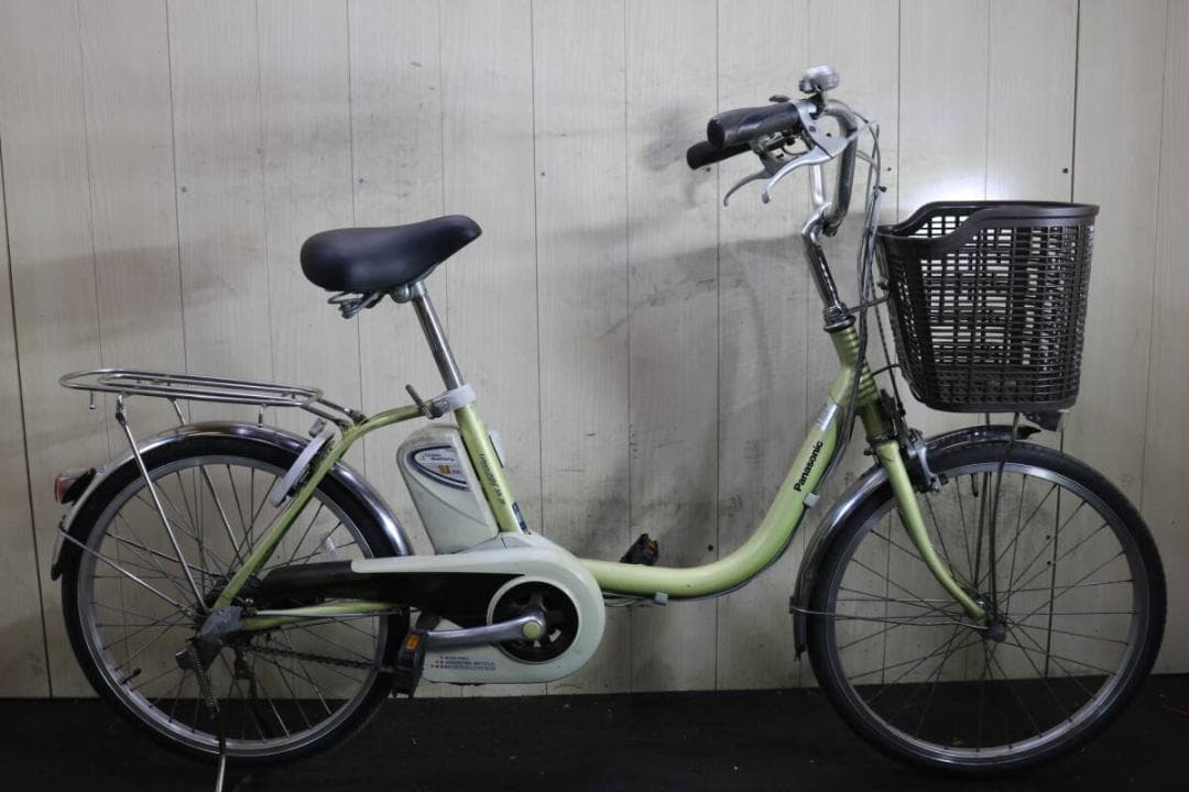 電動アシスト自転車 ライトグリーン 前バスケット付き