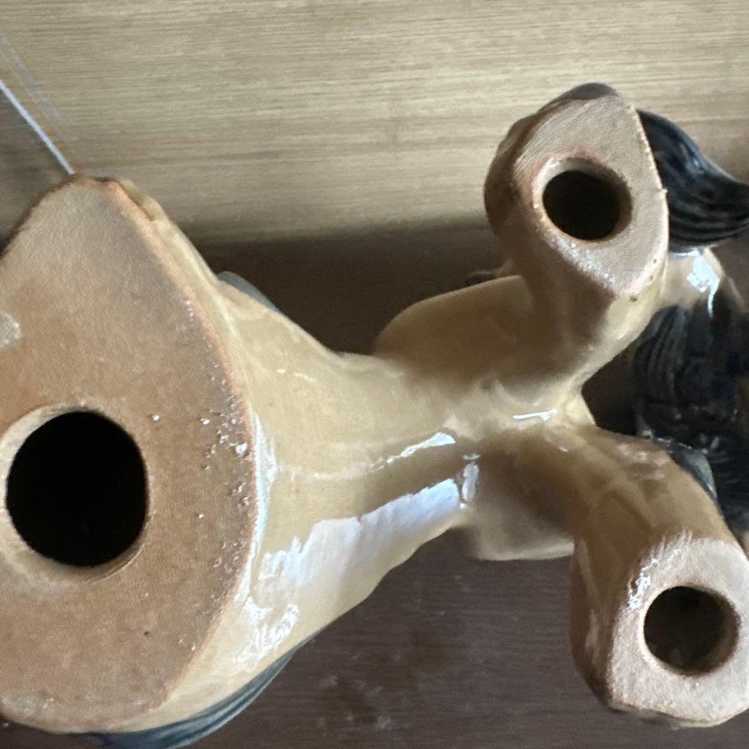 シーサー 黒とベージュ 陶器