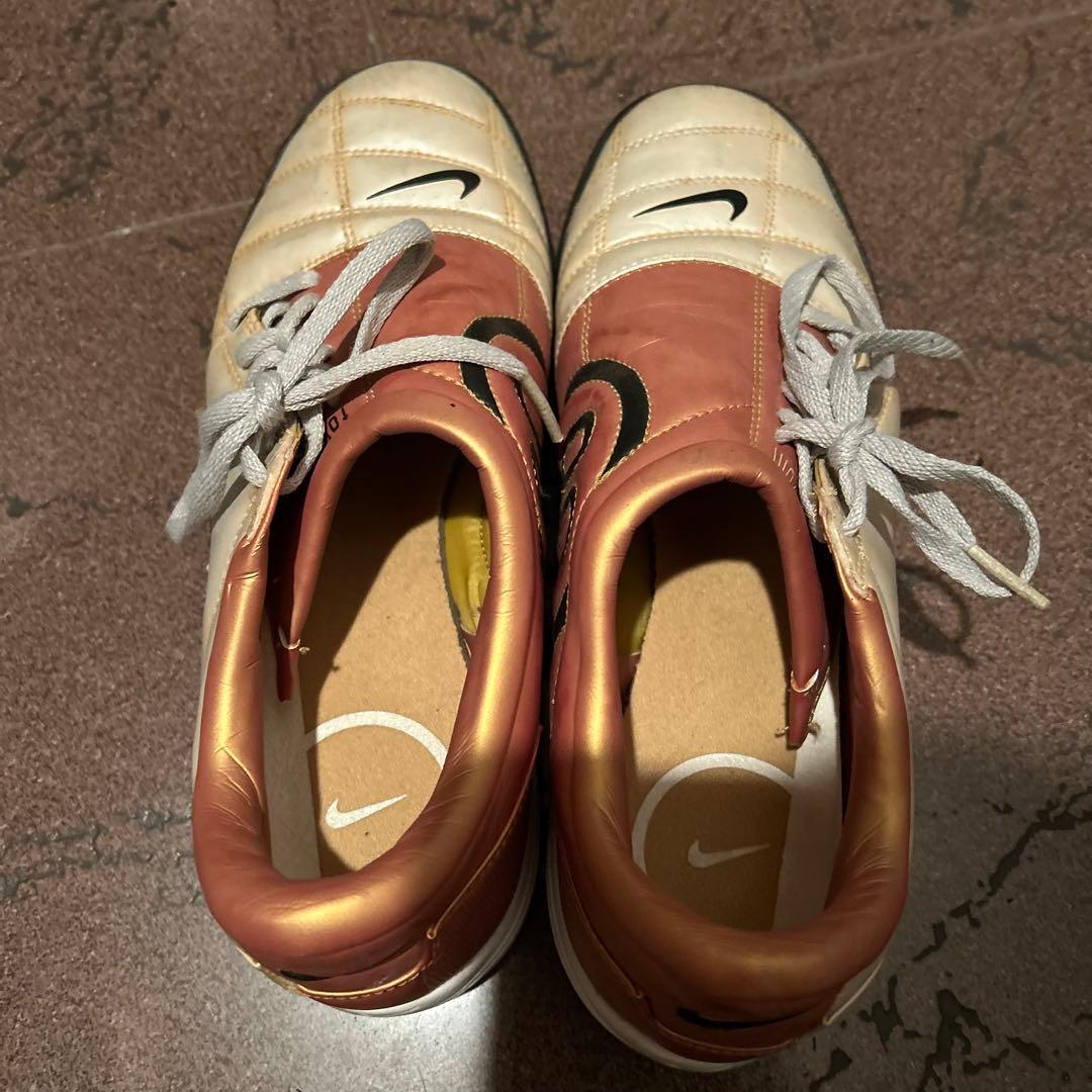 【レア】Nike total 90 Ⅲ ホワイト/ゴールド トレーニングシューズ