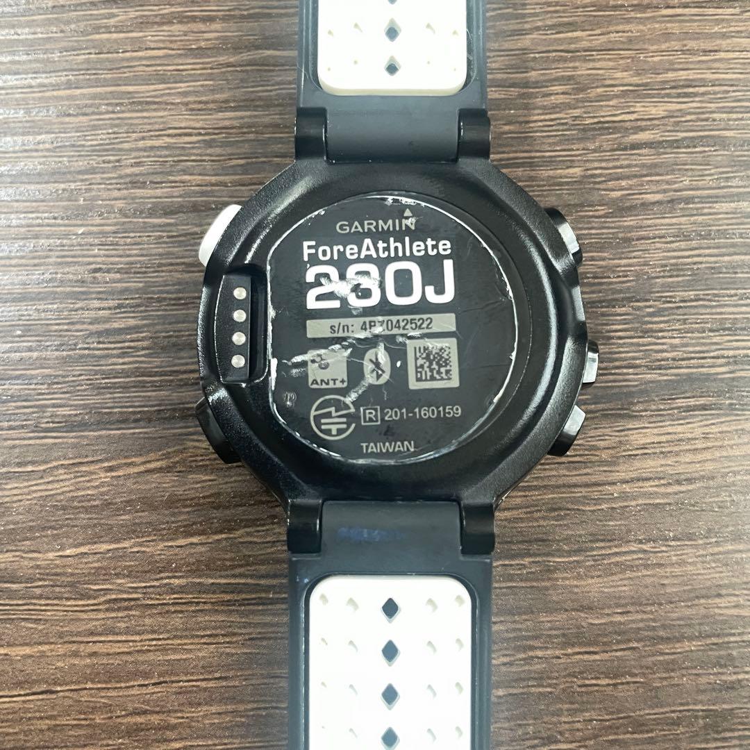 【販売終了モデル】GARMIN Foreathlete 230J 充電ケーブル付