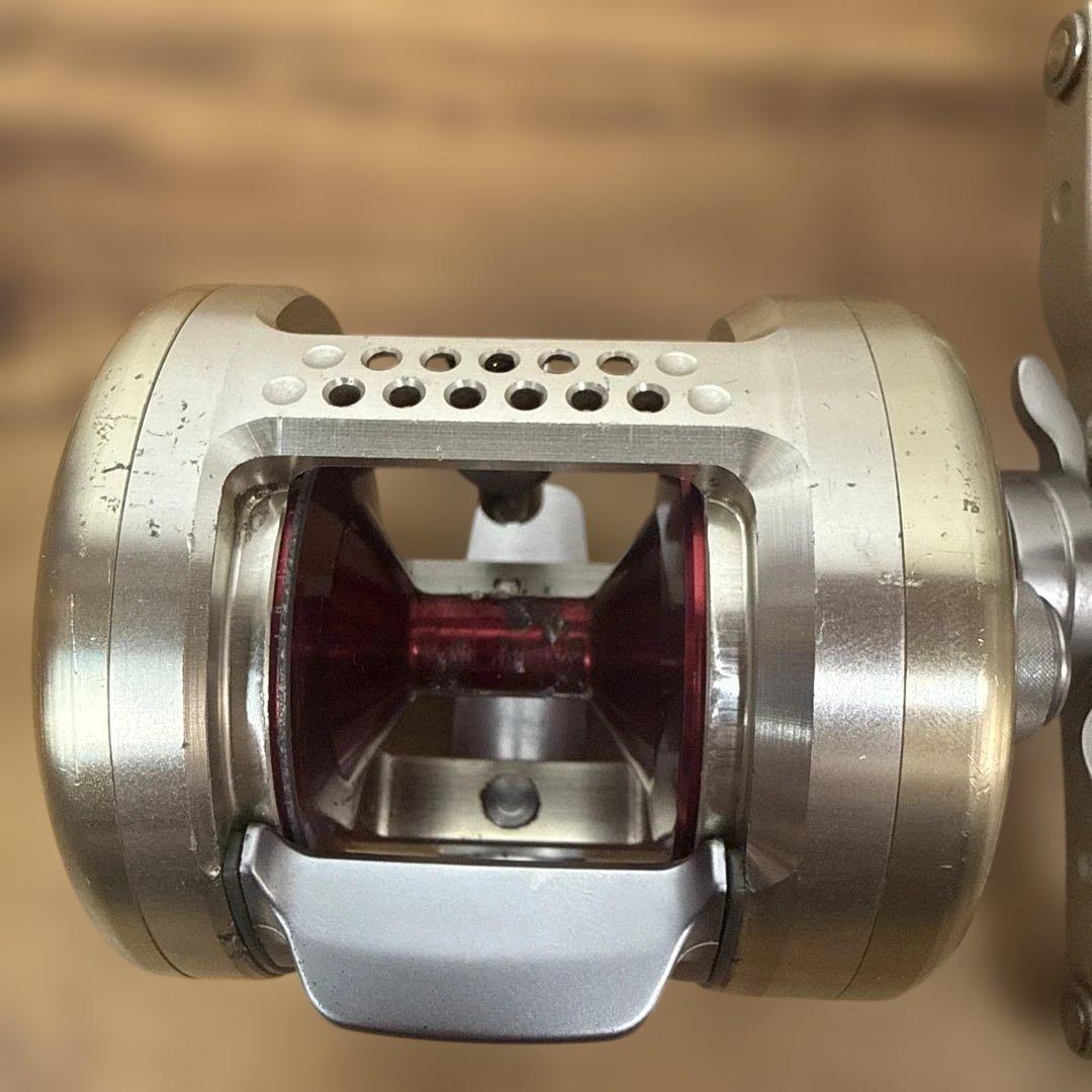DAIWA ダイワ MILLIONAIRE 250 リール