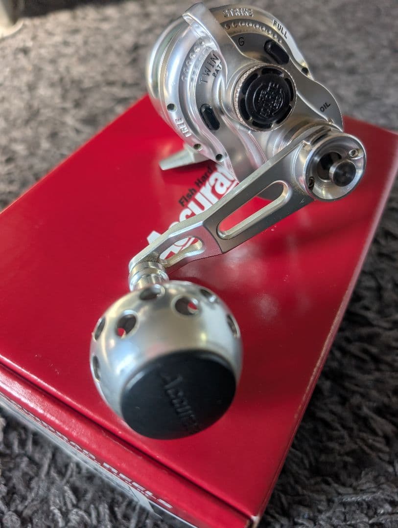 Accurate BOSS XTREME 400 NARROW ベイトリール