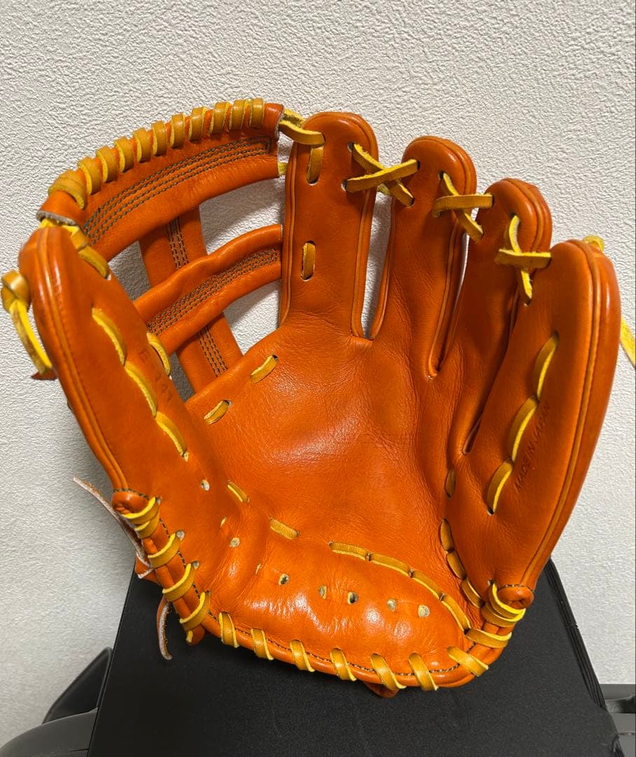プロ野球　澤野聖悠選手　支給品グラブ