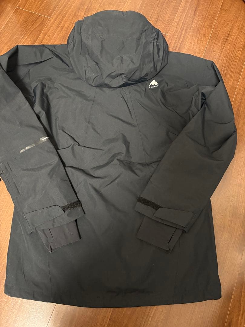 Burton リザーブ 2L ジャケット