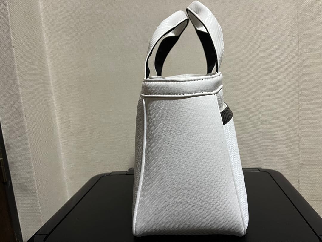 TaylorMade オーステック ラウンドトート