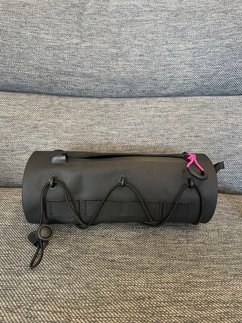 Muc-Off XPLORER BAR BAG 2.4L ハンドルバーバック