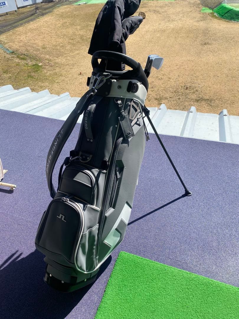美品❗️ Ｊ.LINDEBERG キャディバッグ　スタンドバッグ　グレー