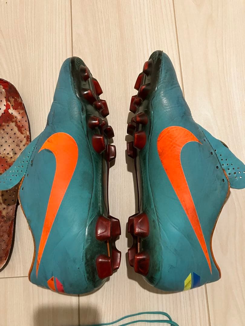 NIKE マーキュリアル ヴェイパー8
