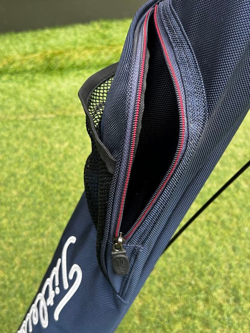 Titleist セルフスタンド型ゴルフバッグ
