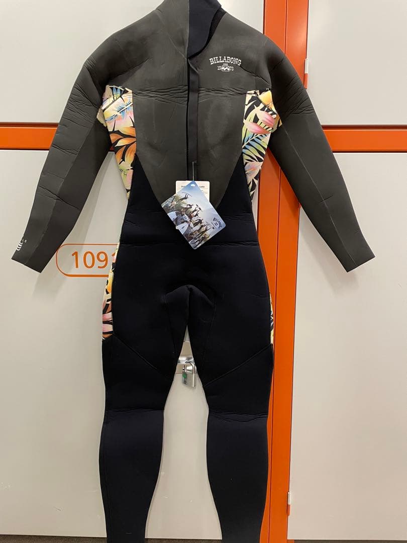 【新品•未使用•タグ付】BILLABONG セミドライ 5x3ミリ MLサイズ
