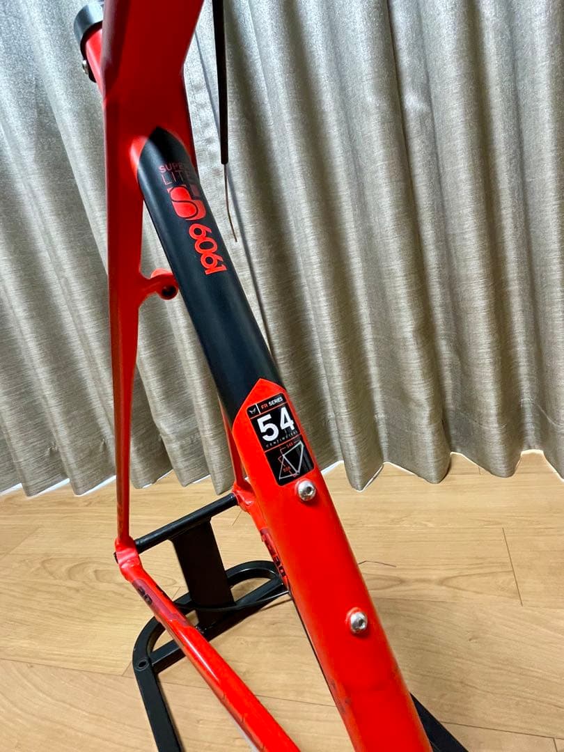 Itoshi FELT FR30 フレームセット 54 BBアダプター付