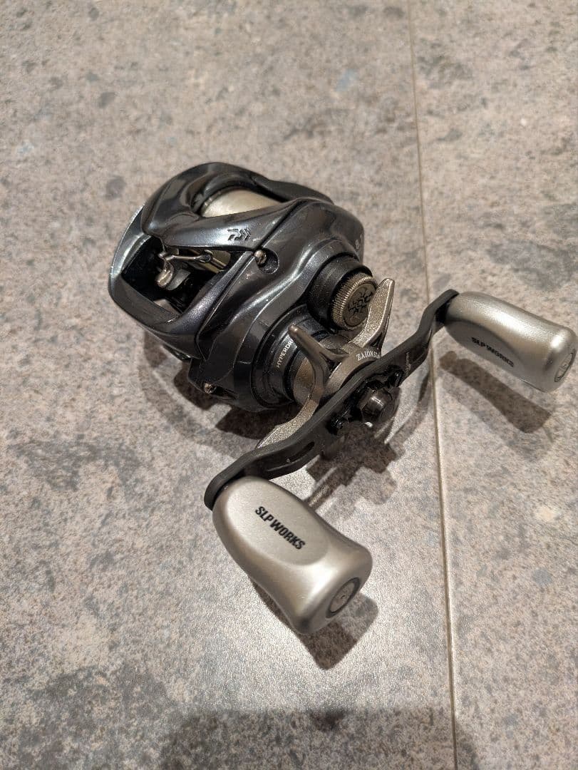 ダイワ 25タトゥーラ svtw 100xhl レフト 左