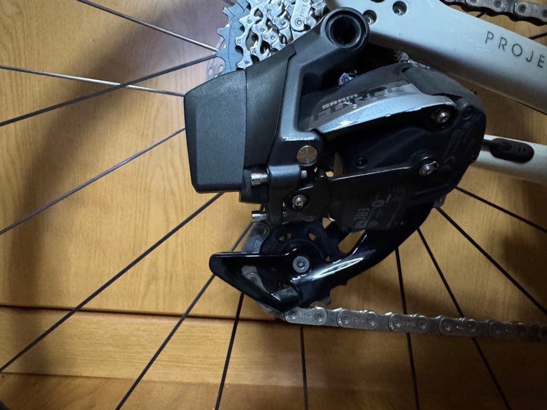 TREK EMONDA SLR7 AXS 12速　RSL37 E-tap