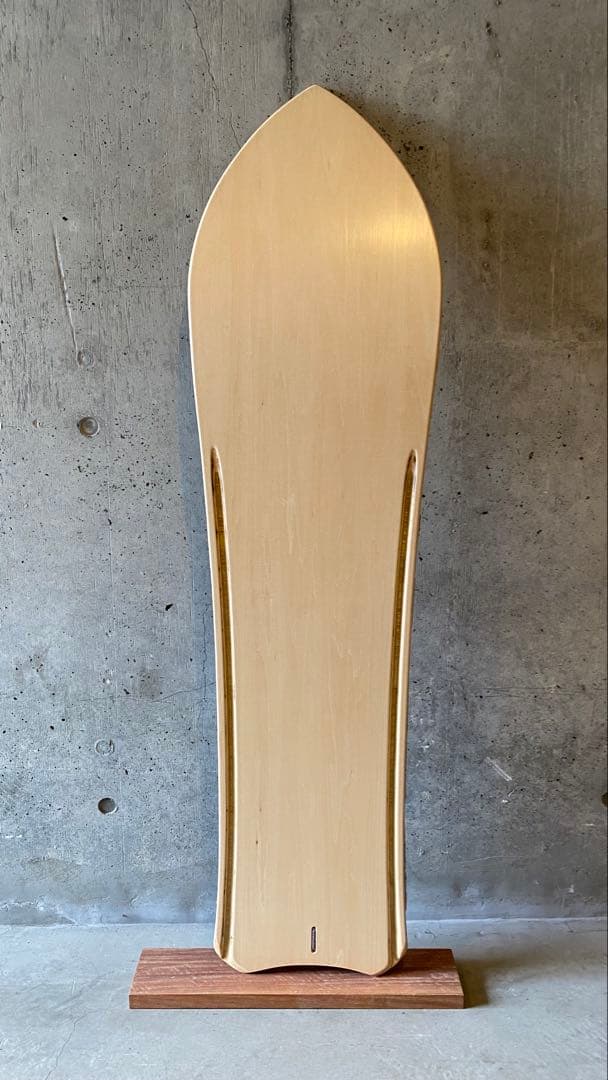 新品 NF 雪板 126cm 新雪専用 スノートイ