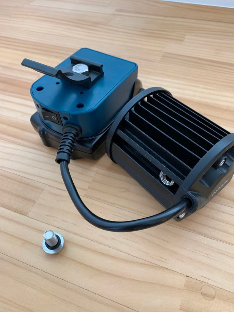 【16】60W LED作業灯 LEDワークライト マキタ18V、14.4 V