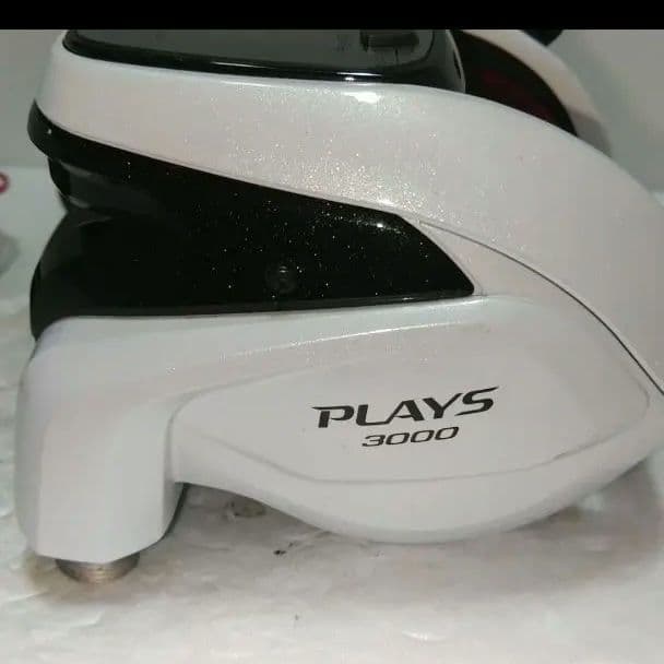 シマノ 電動リール PLAYS 3000　巻上げ距離1.6K 使用時間7H