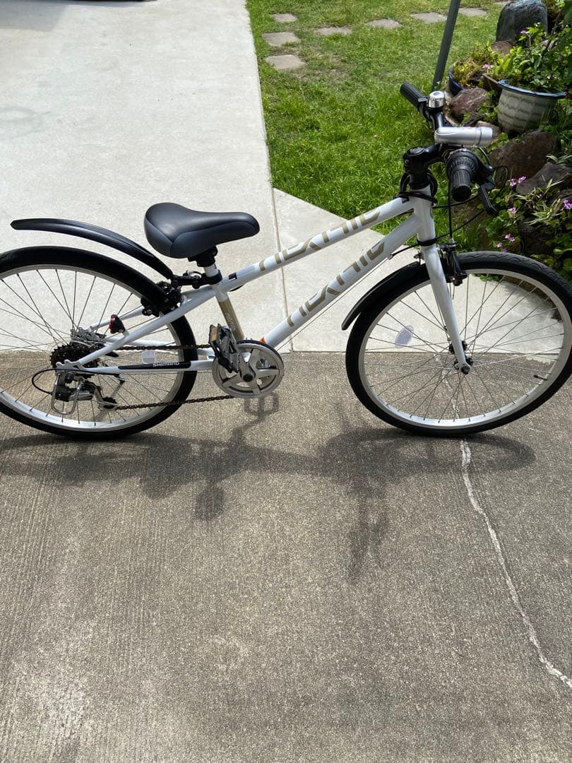 子供自転車　 24インチ クロスバイク　シマノ6速