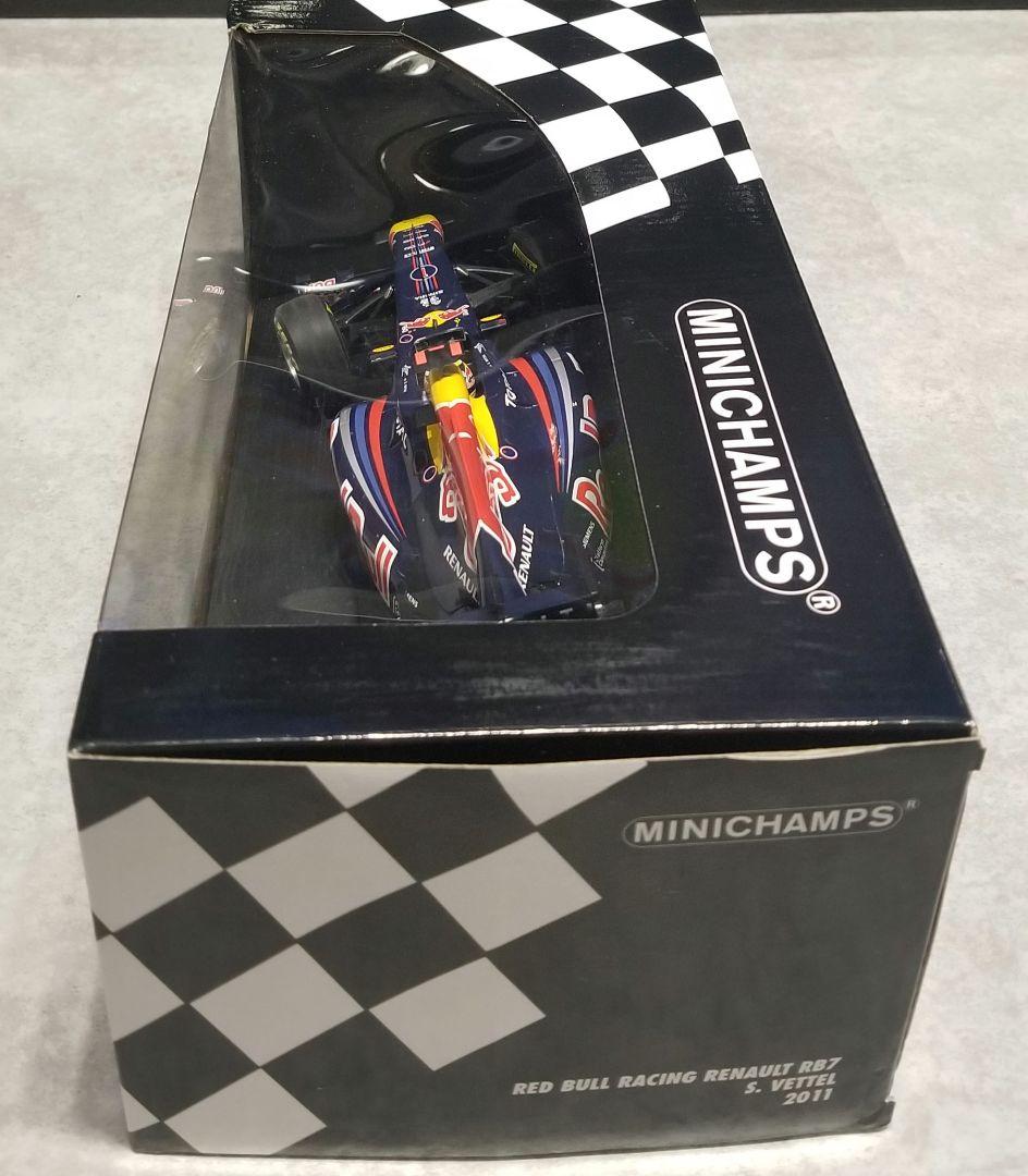【美品】ミニチャンプス1/18 レッドブル RB7 S.ベッテル 2011