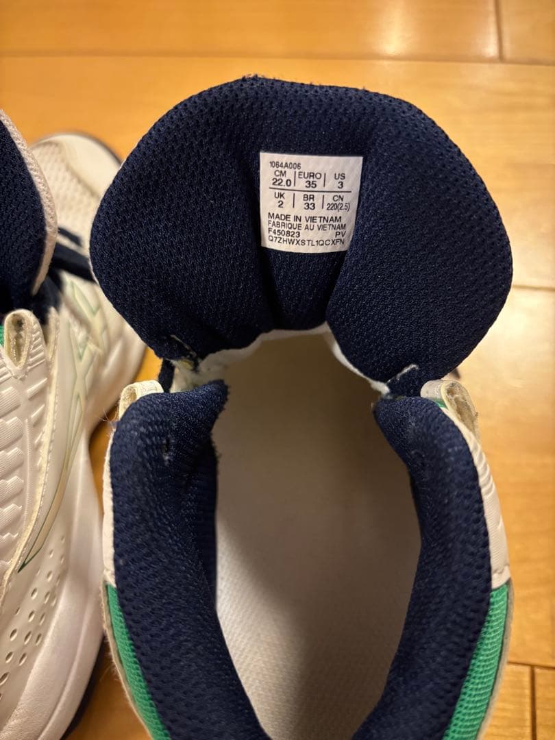 ２２cm asics バスケットボールシューズ ホワイトグリーン 数回のみの使用