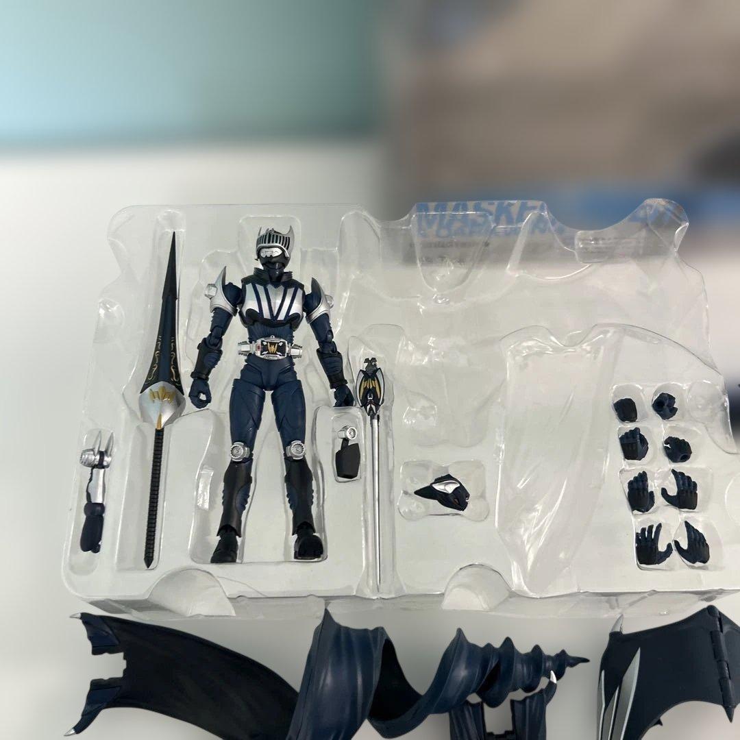 t941 SHF 仮面ライダーナイト＆ダークウイング ナイトサバイブ