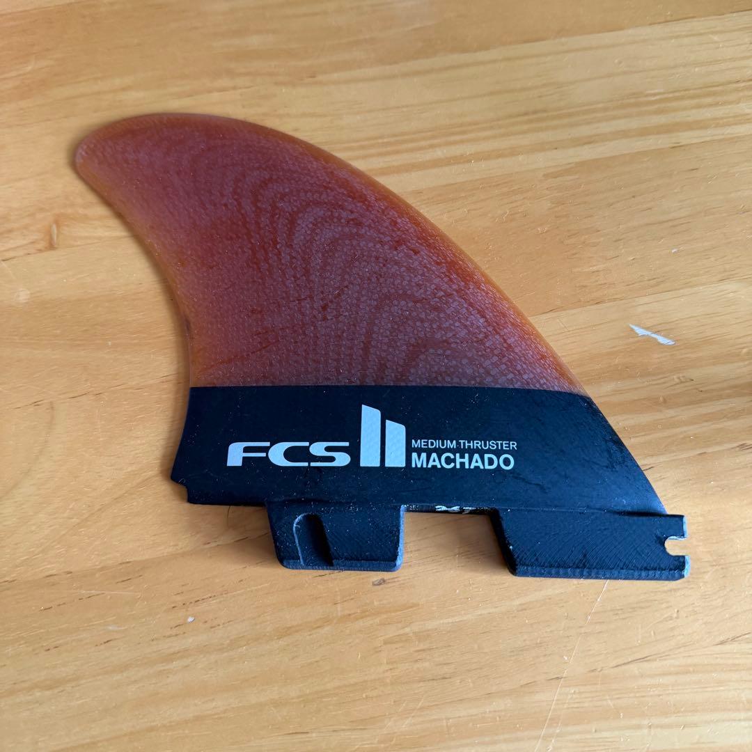 FCS MACHADO ミディアム スラスター フィン 2枚セット