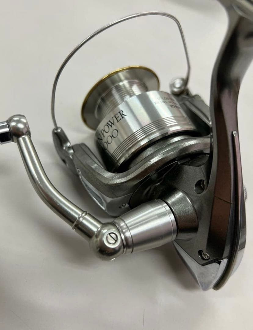 シマノ SHIMANO 05ツインパワー 4000 TWINPOWER
