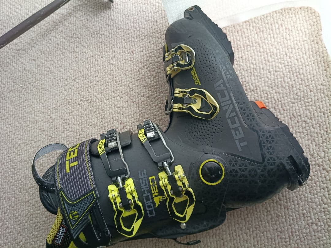 TECNICA Cochise Pro アルパインスキーブーツ