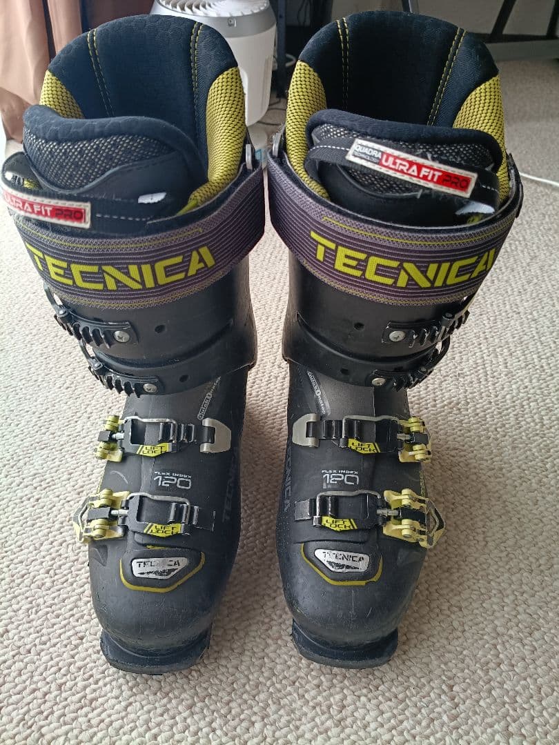 TECNICA Cochise Pro アルパインスキーブーツ