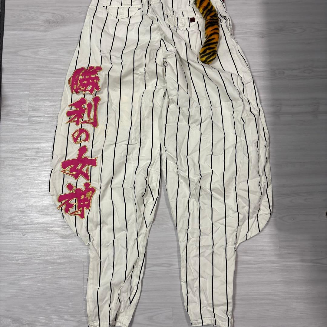 阪神タイガース ユニフォーム Mサイズ　ニッカ