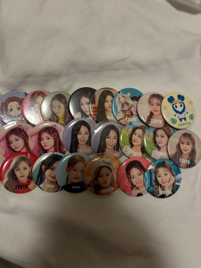 TWICE ツウィ　缶バッジ