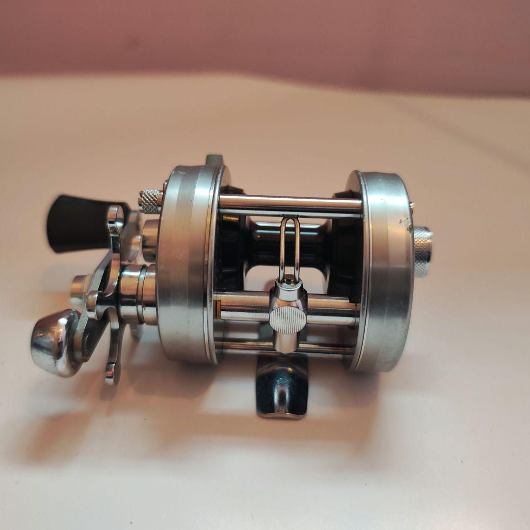 ABU Ambassadeur 2500CI ベイトリール