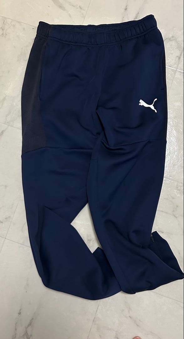 Puma ネイビー ジャケットとパンツ セット