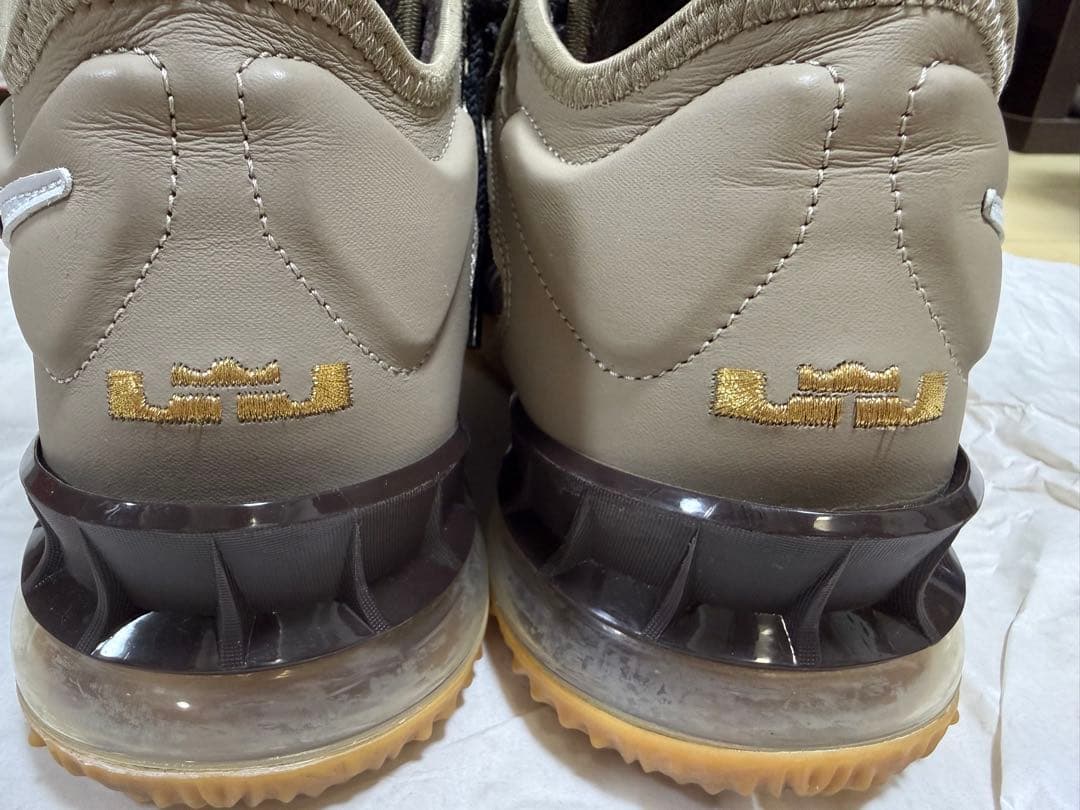 atmos × Nike LeBron 18 Low \"Viotech 29cm