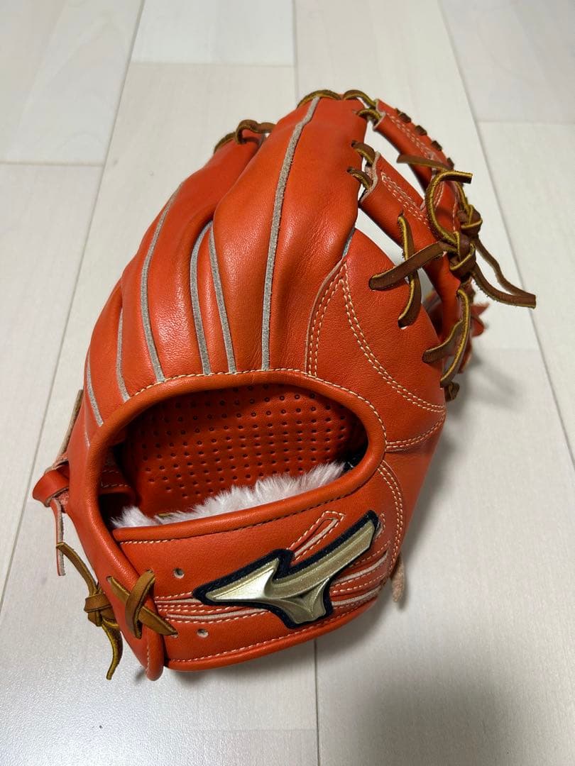 ミズノ　グローバルエリート　軟式グラブ