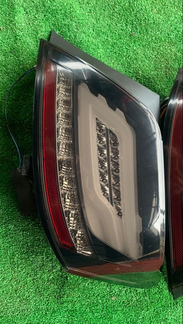 トヨタ マークX 120系 USテールライト X2005-09スモークブラック