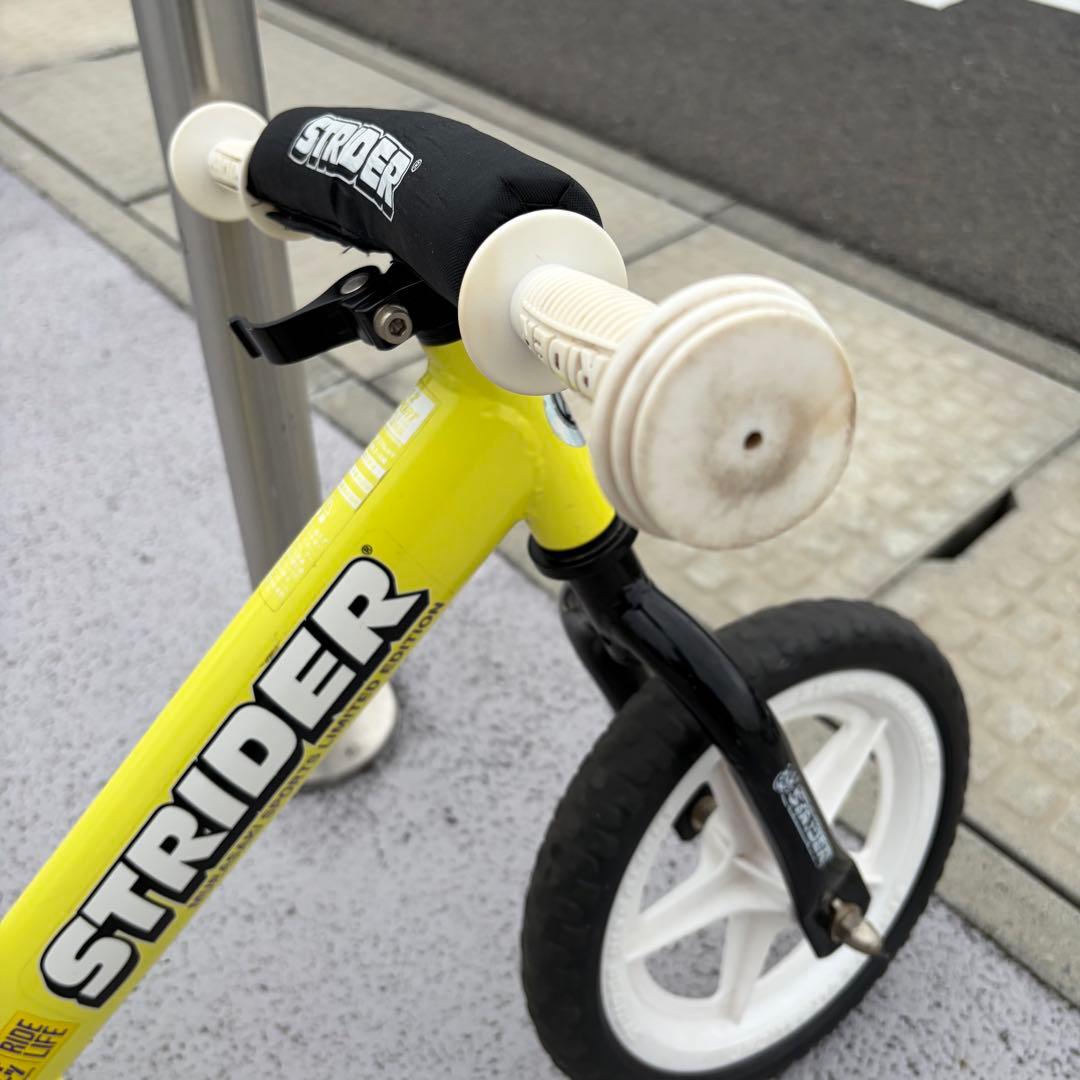 超人気 ストライダー STRIDER スポーツ 12インチ イエロー　正規品