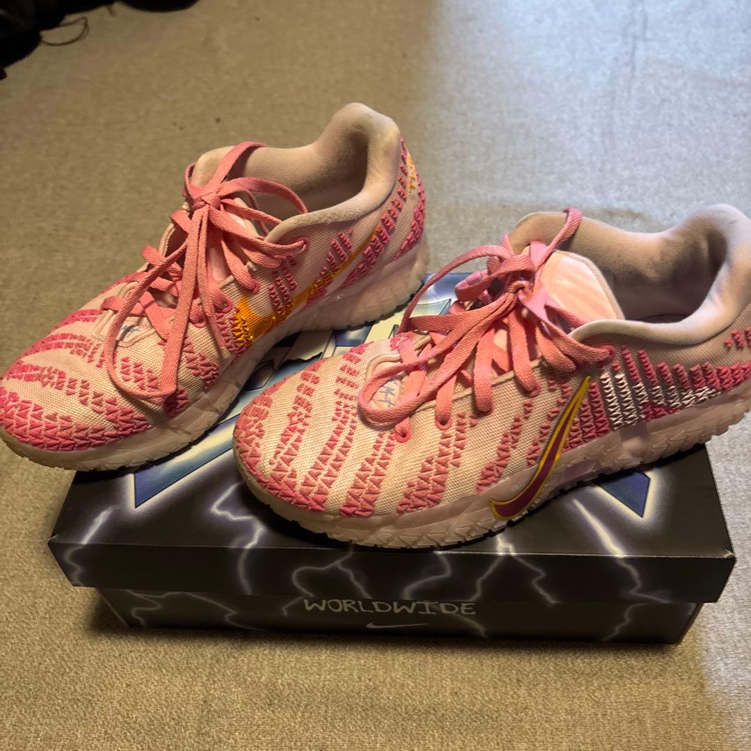 バッシュ　NIKE JA3 ジャ3