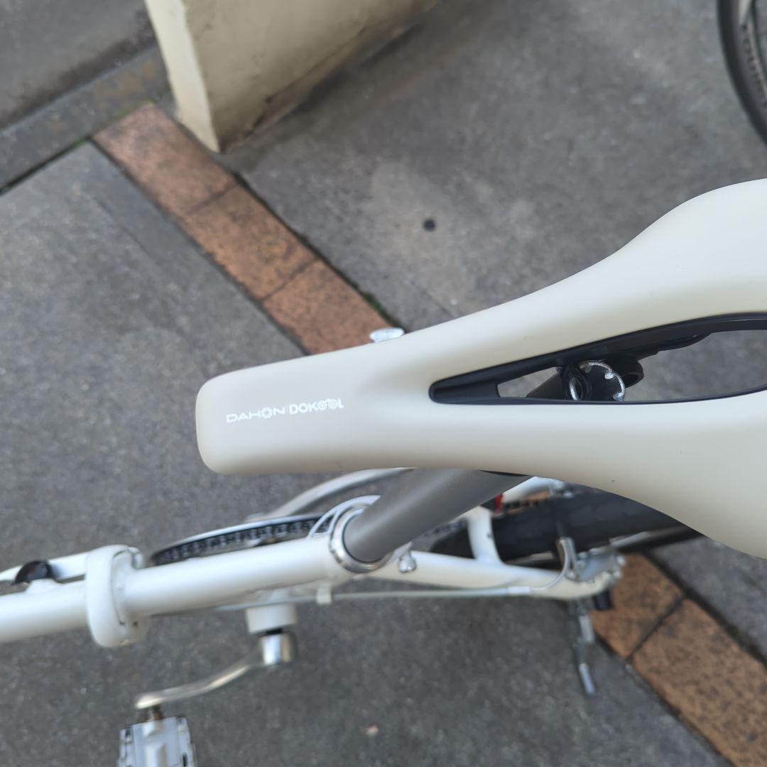 DAHON 折りたたみ自転車 ホワイトサドル