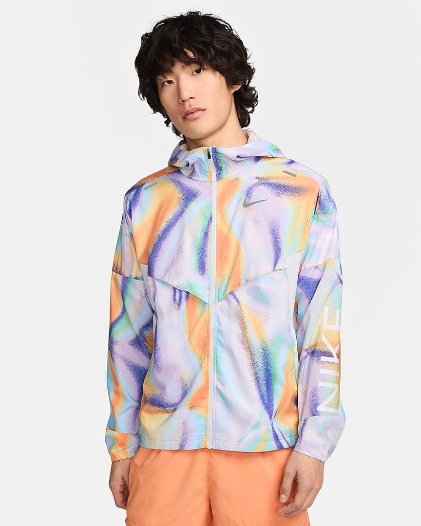 NIKE ランニングウェア　ウィンドランナー　フルジップ　上着　総柄　L 新品