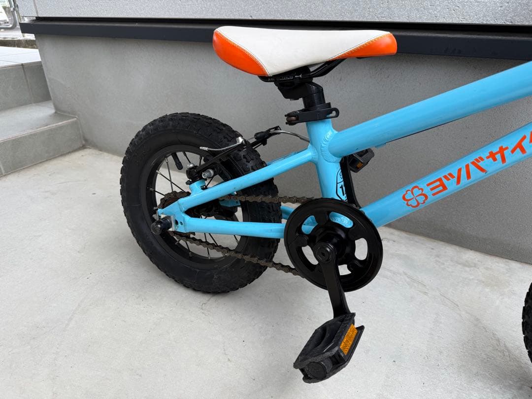ヨツバサイクル　12インチ　自転車