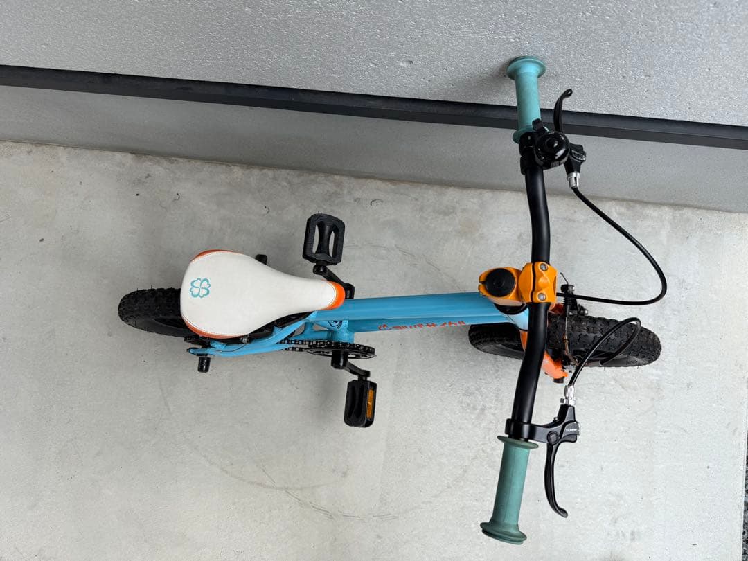 ヨツバサイクル　12インチ　自転車